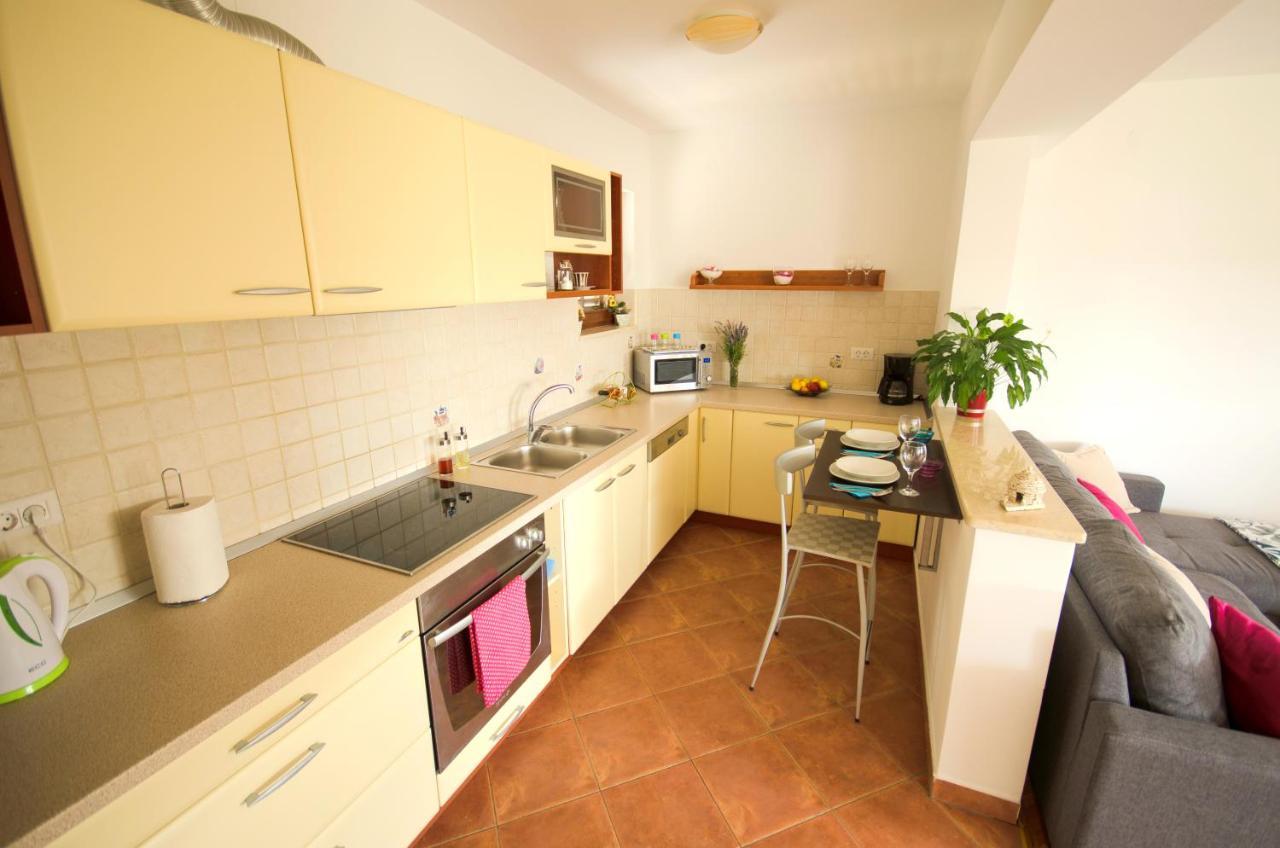 Apartment Ivis Vinkuran Bagian luar foto