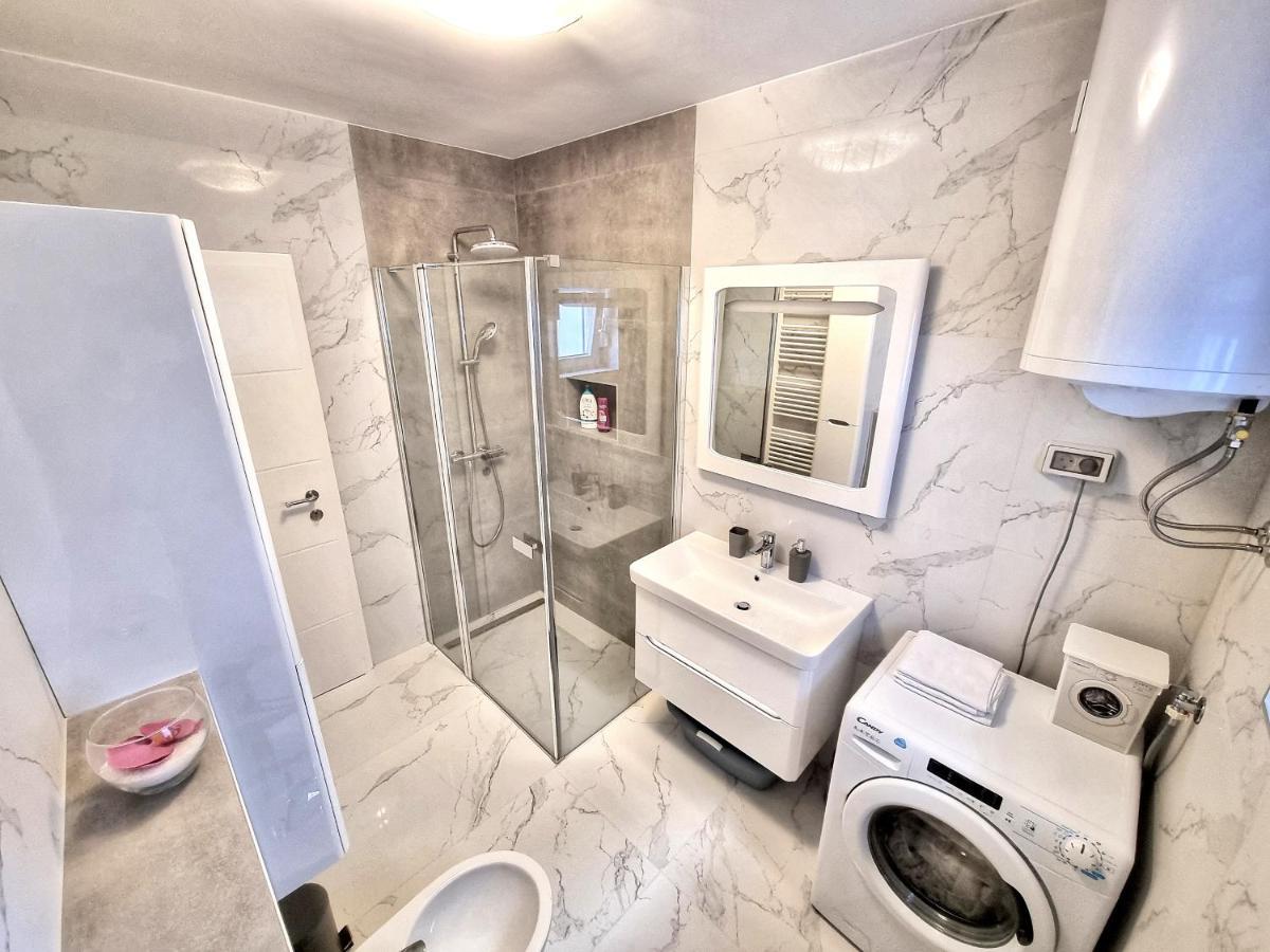 Apartment Ivis Vinkuran Bagian luar foto